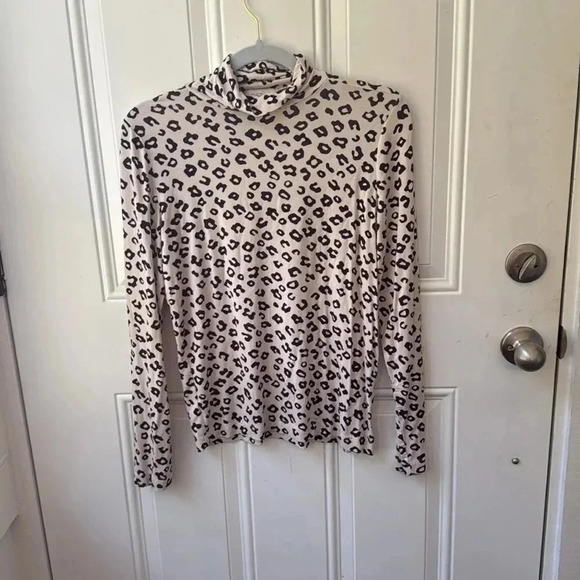 LOFT Women's Size M Turtleneck Cheetah print - Picture 2 of 4